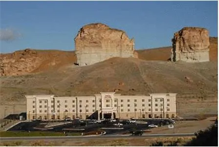 Hotel Hampton & River 3*
